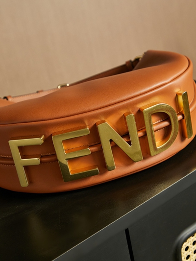 フェンディバッグ素材ディテール